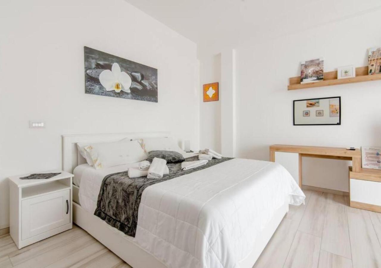 Il Barone Rosso B&B Lecce Exterior foto
