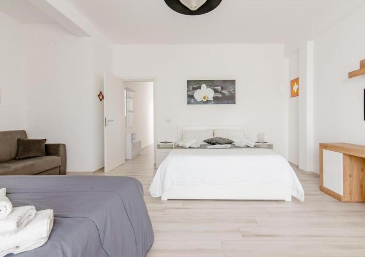 Il Barone Rosso B&B Lecce Exterior foto