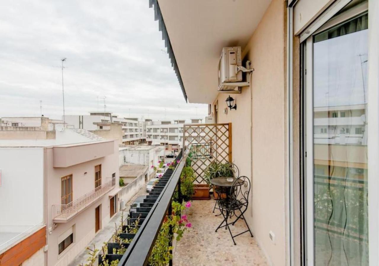 Il Barone Rosso B&B Lecce Exterior foto